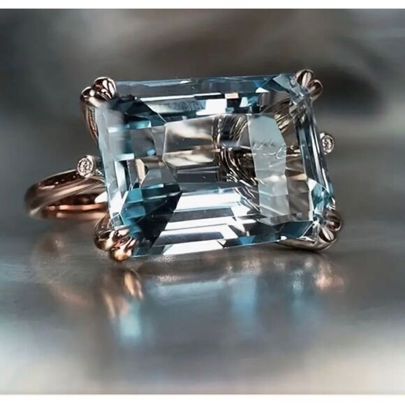 🩵 NEW aquamarine rectangular crystal stone with antique setting 🩵 - Picture 2 of 4